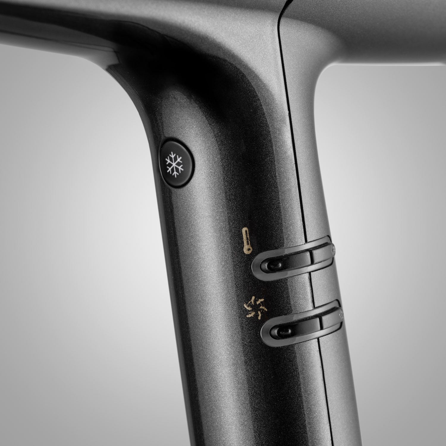 BaBylissPRO Falco Haartrockner Digital Highspeed Grau/Gold BAB8550E